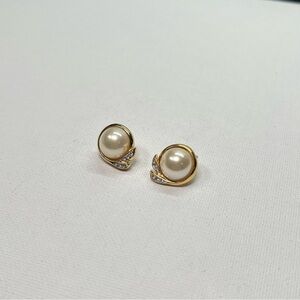 Vintage Gold Tone Faux Domed Pearl Stud Earrings